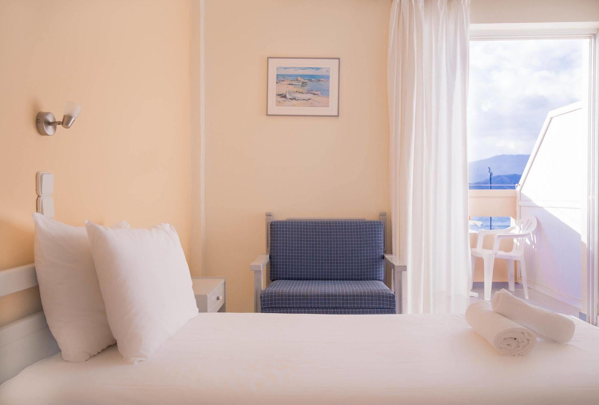 Galini Beach Hotel Kíssamos Esterno foto